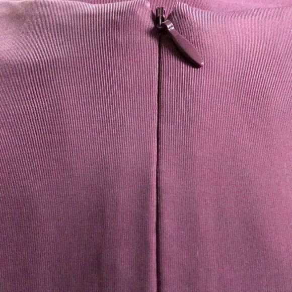 zuda Z-Sol Ruching Detail Knit Top - Picture 10 of 10